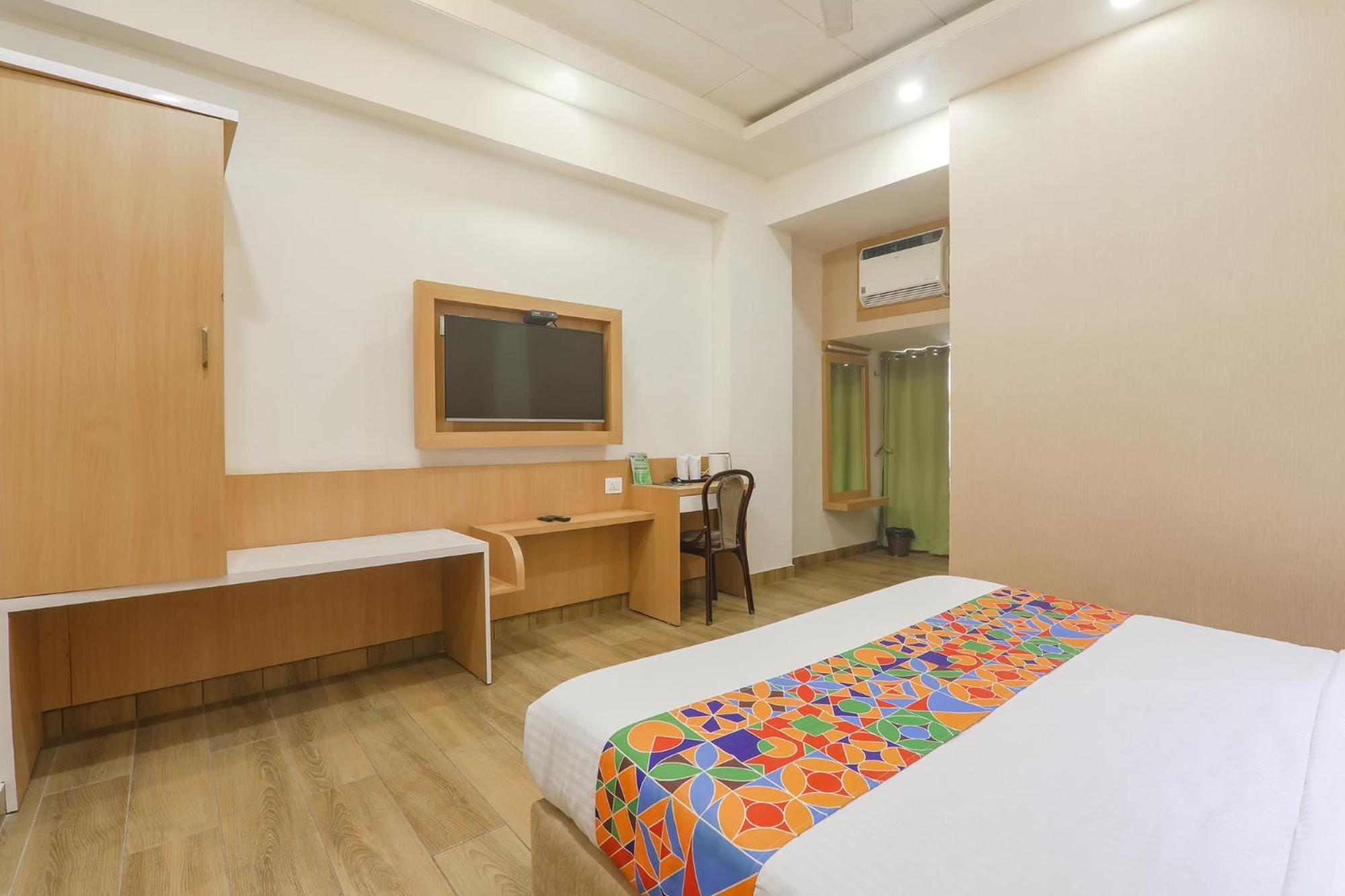 Fabhotel Raghubar Kripa Lucknow Exterior photo